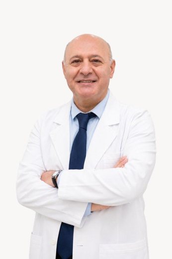 د. زياد فتاح — طبيب أسنان